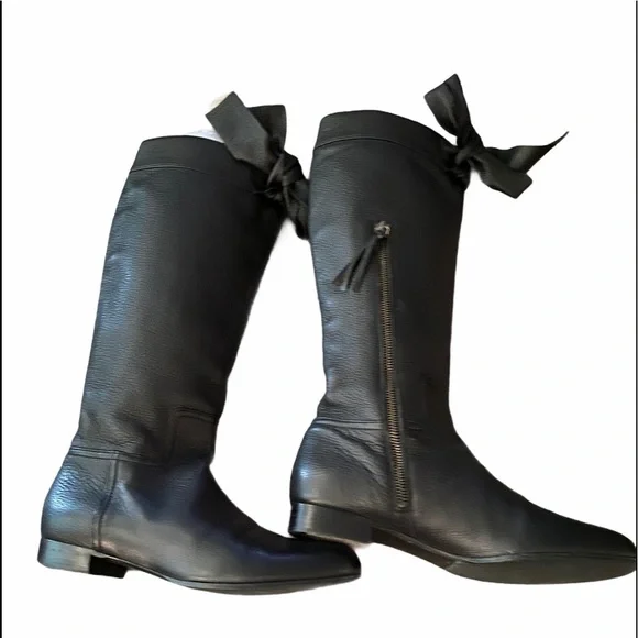 MIU MIU Black Leather Bow Boots